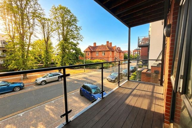 Flat 11, Thistle House, Romford photo 2