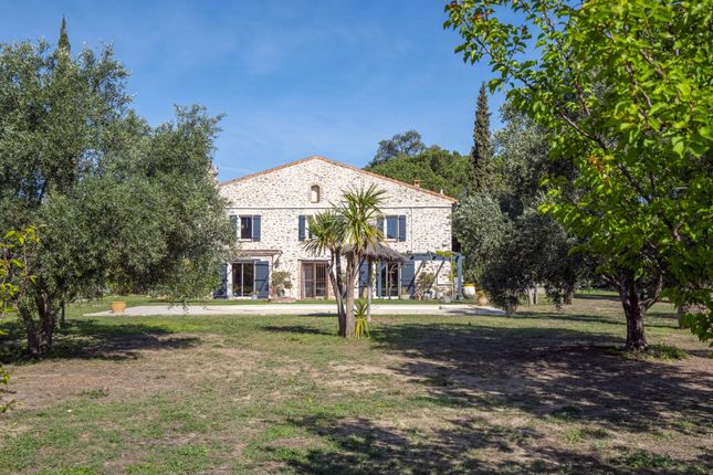 Thumbnail Farmhouse for sale in Perpignan, Languedoc-Roussillon, 66, France