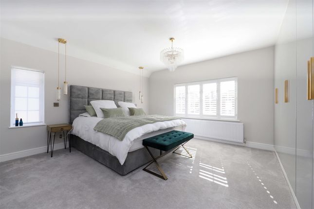 70, Sharps Lane, Ruislip photo 3