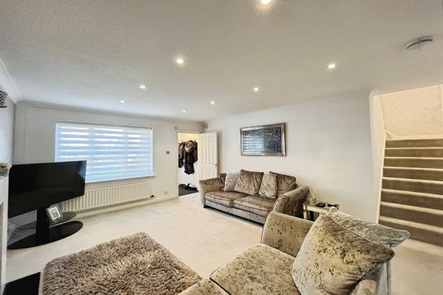 8, Greenbriar Close, Blackpool photo 3