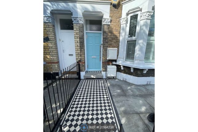 Thumbnail Flat to rent in Gosterwood Street, London
