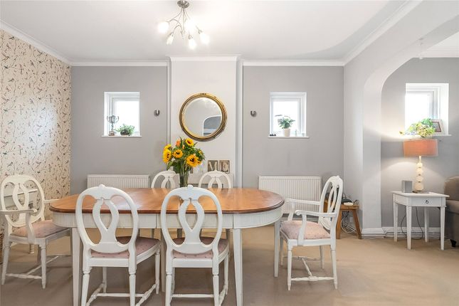 34, Mayfield Road, Bromley photo 4