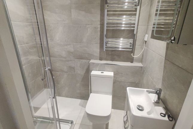 Flat 3 32-34, Swinton Street, Greater London photo 5