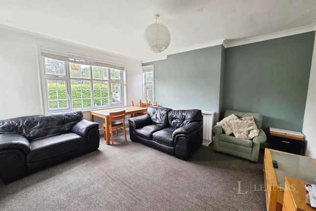 Room 5, 2, Grove Road, Leicestershire photo 5