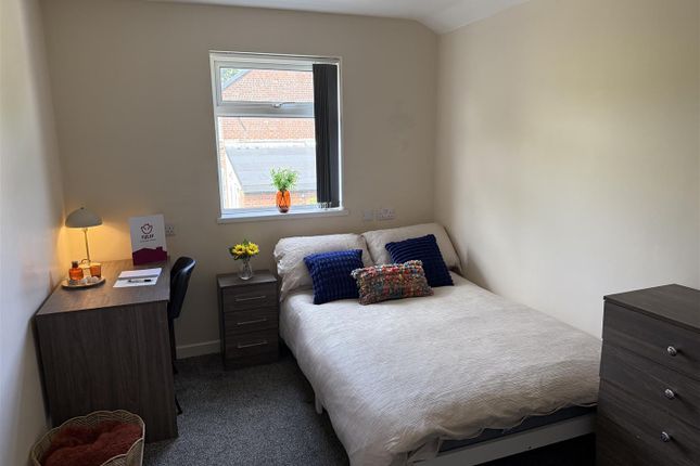 47, Walgrave Street photo 2