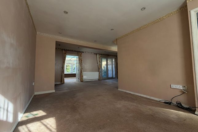 125, Parsonage Road, Grays photo 4