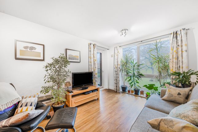 Thumbnail Flat for sale in Marlow Court, 24 Mcmillan Street, London