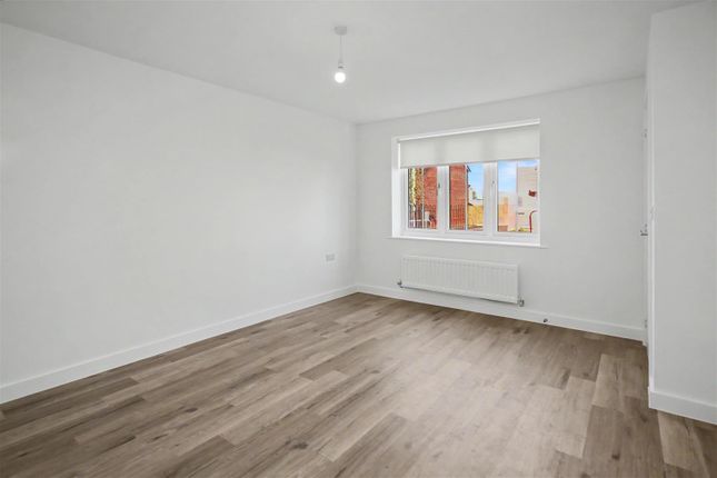 42, Tillage Road, Wellingborough photo 4
