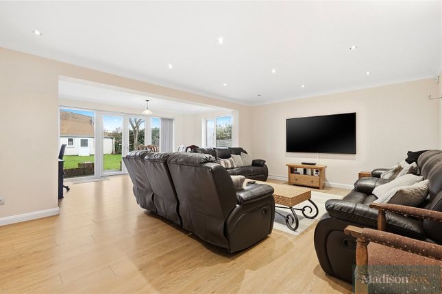 87, Glengall Road, Woodford Green photo 2