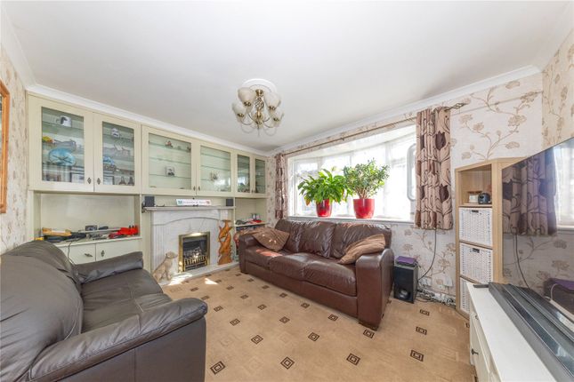 1, Hornsby Close, Bedfordshire photo 3