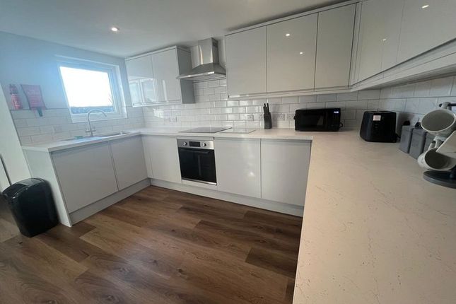 Room 5, FFF, 7, Cleeve Wood Road, Bristol photo 3