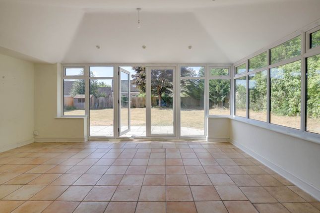 145, Upper Woodcote Road, Reading photo 4