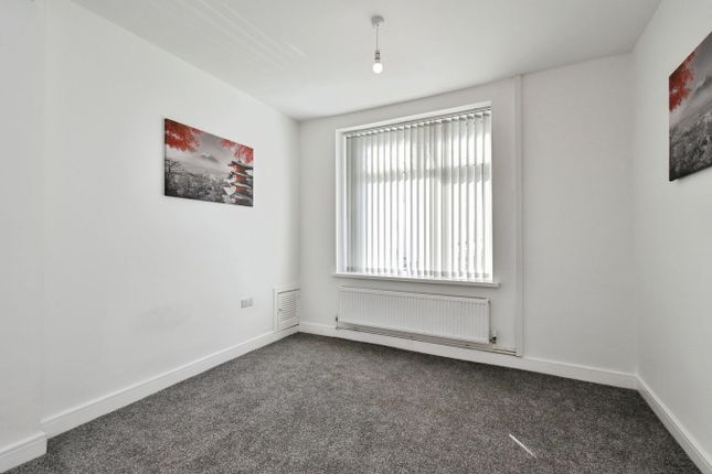 Tanybryn Place, Merthyr Tydfil photo 3
