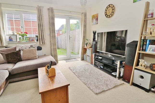 3, Watson Court, Southampton photo 3