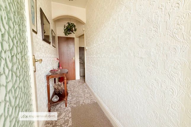 304, Bacup Rd, Rawtenstall photo 3