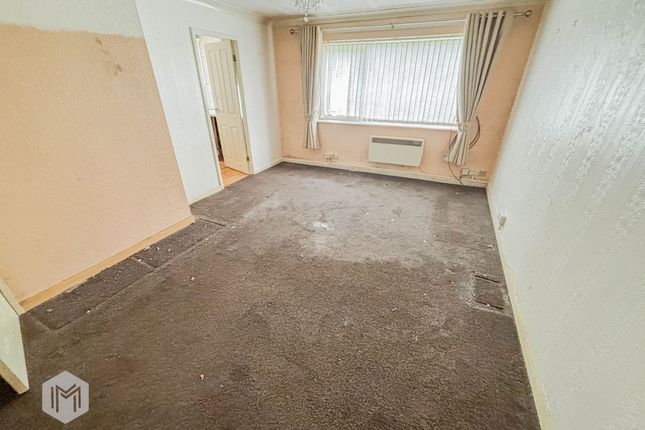 217 Pole Lane Court, Bury photo 2