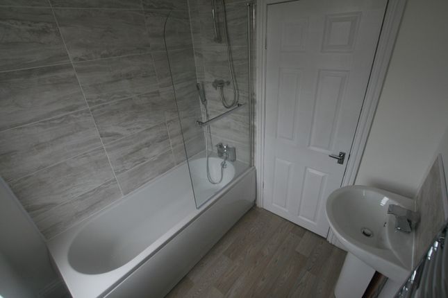 Shared accommodation to rent in Princes Road, Ellesmere Port, Cheshire.