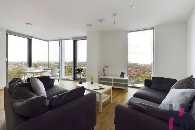 2302 The Tower, 19 Plaza Boulevard, Liverpool photo 2