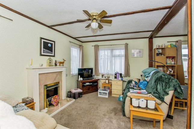 6, Osborne Park, Osborne Road, Wisbech photo 3