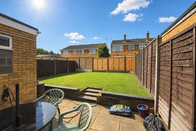 203, Frobisher Road, Rugby photo 3