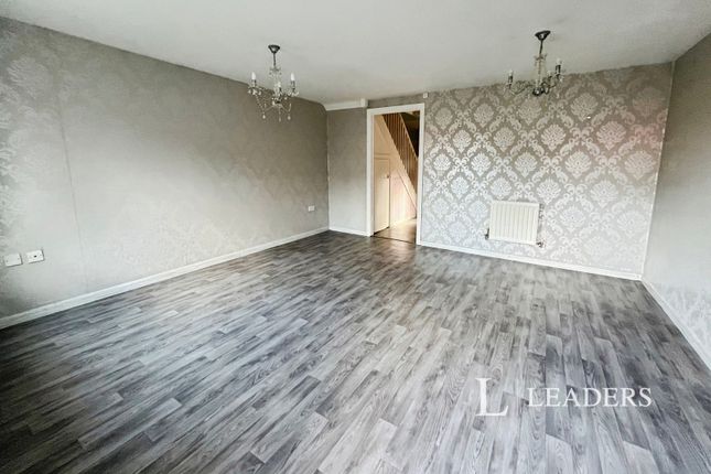34, Sylvan Avenue, Nottingham photo 4