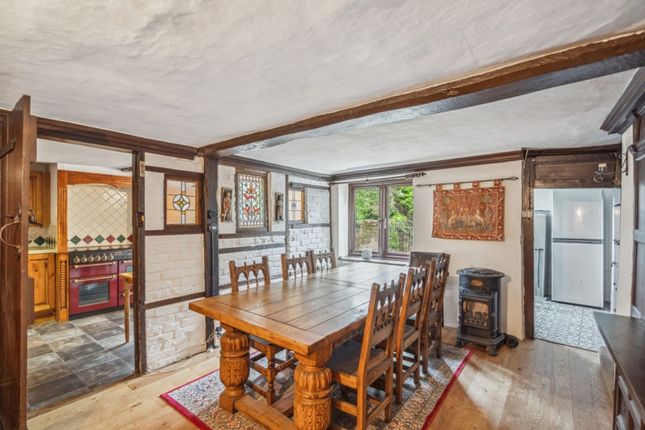 Old Mill Cottage Willow Avenue, Uxbridge photo 4
