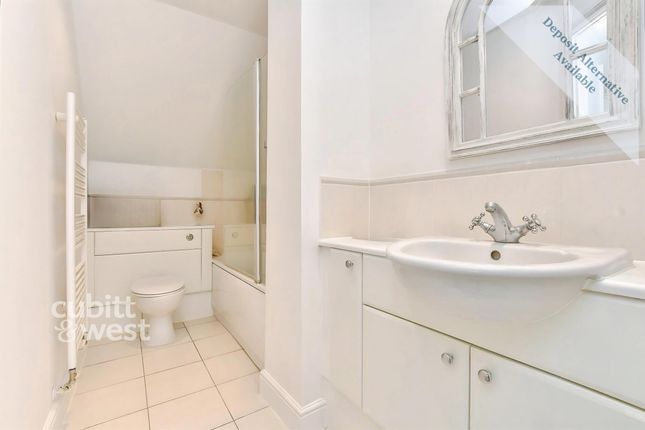 38, Parkside Court, 43, Gatton Park Road, Redhill photo 4