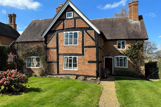 Detached house for sale in Church Road, Snitterfield, Stratford-Upon-Avon