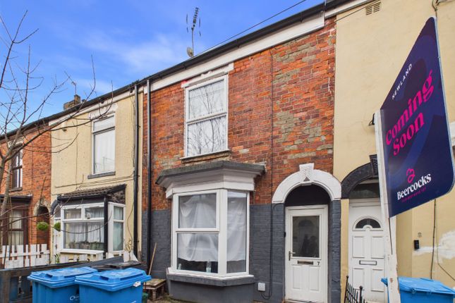 2-bed house on 7 Minnies Grove, Mayfield Street, East Riding Of Yorkshire, £90,000