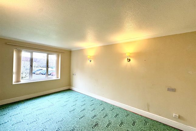 Flat 17, Restway Wall,, Garden City Way, Chepstow photo 3