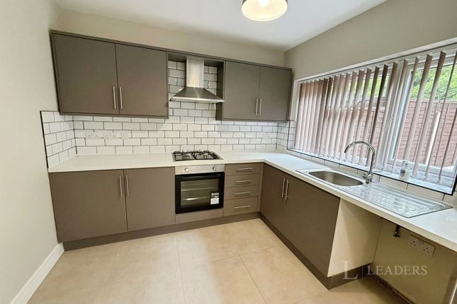 Park Avenue, West Midlands photo 4