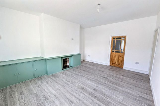11, Oak Terrace, Stanley photo 2