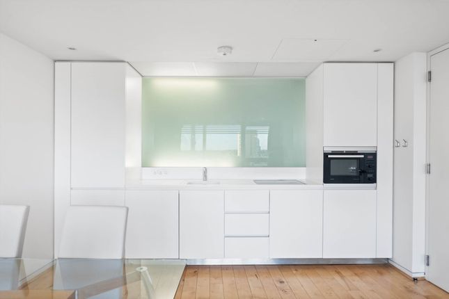C44 Albion Riverside, Hester Road, London photo 4