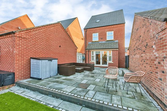 Samara Close, Swadlincote photo 4