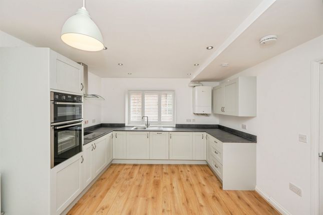 Harvest Cottage, Uttoxeter Road, Stafford photo 4