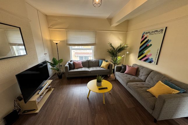 Thumbnail Flat to rent in Rms @ High Road, Beeston