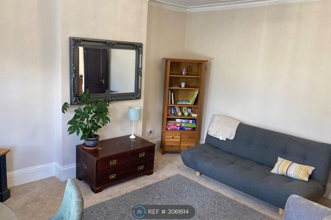 First Floor Flat, Wimborne Road, Bournemouth photo 4