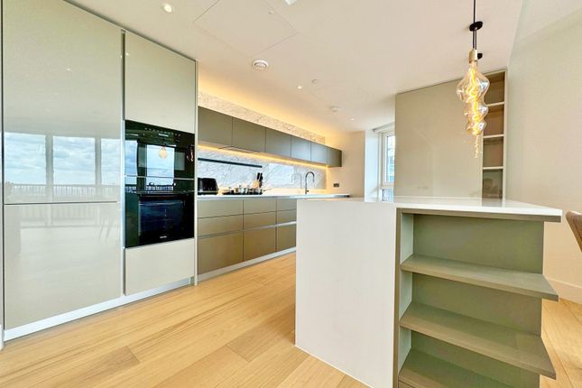 124 Cassini Apartments,, Cascade Way, White City photo 3