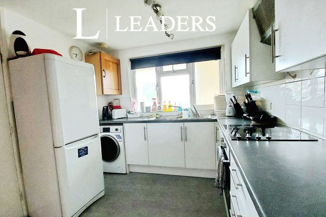 Wheatfield Way, Chelmsford photo 4