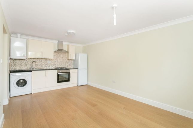 Thumbnail Flat to rent in Lea Bridge Road, London