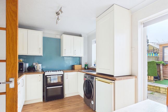 5, Beverstone Road, Cirencester photo 3