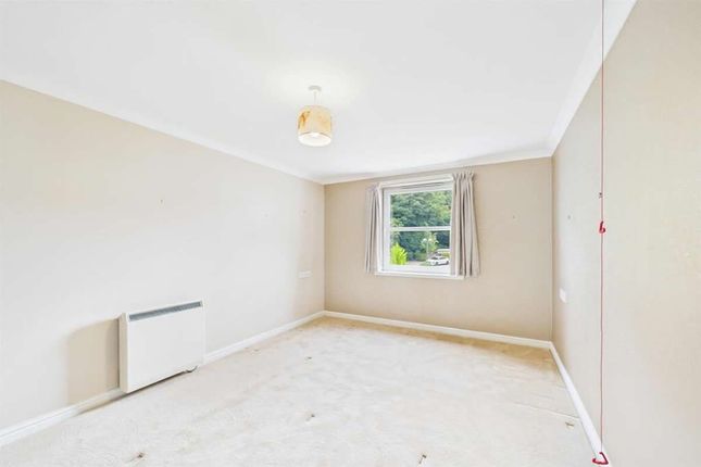 Ericht Court, Flat 31, Upper Mill Street, Blairgowrie photo 2