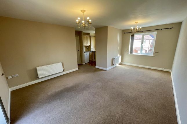 6, Collingsway, Darlington photo 2
