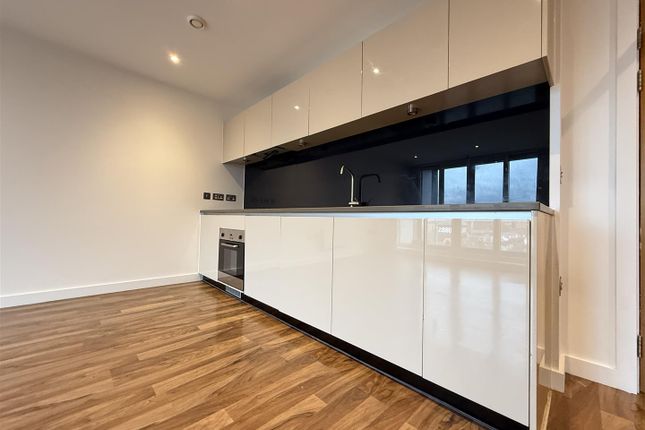 Apt 62, Milliners Wharf, Manchester photo 2