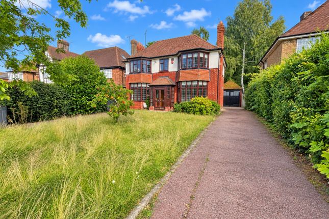 4-bed detached on 15, Ludlow Avenue, Luton, £875,000