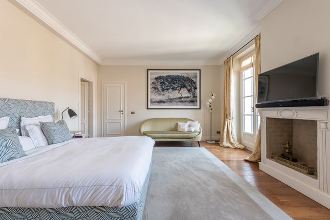 Apartment for sale in Via Santa Maria Alla Valle 2, Milan City, Milan, Lombardy, Italy