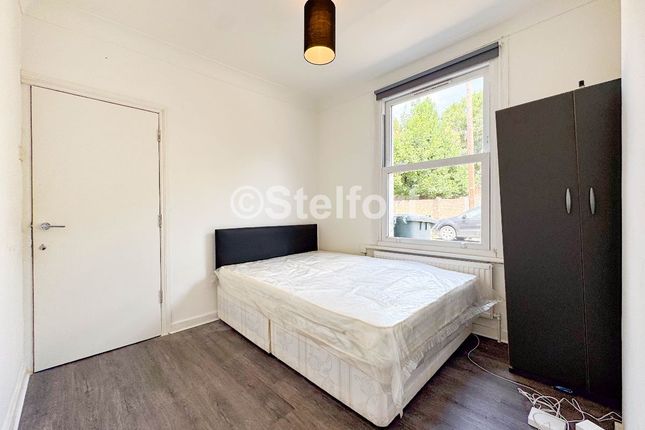 82 Emma Road, London photo 4