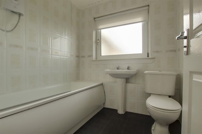 25, Primrose Crescent, Motherwell photo 4