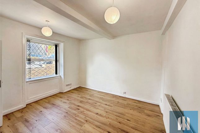 12, Sheepridge Road, Huddersfield photo 3