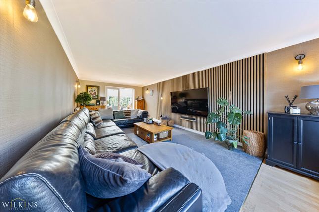 5, Chartwell Close, Warwickshire photo 2